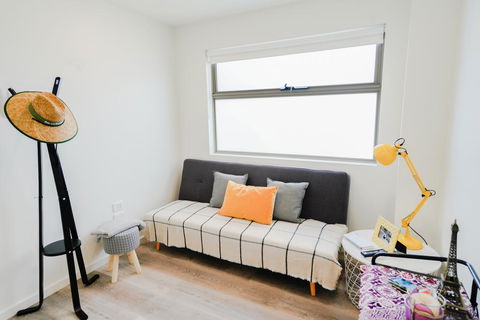 U101 Brunswick Living Brand New Deluxe Balcony Apartment Close To Airport And CBD - Accommodation QLD 1