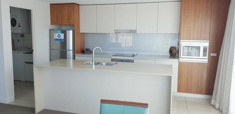 U212 Elston Grandsurf Resort - Accommodation QLD 3