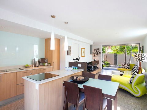 U3/27 Noosa Parade, Noosa Sound - Accommodation QLD 3