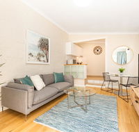 Ultimo 1 Bedroom house with parking - nice and quiet - Accommodation QLD