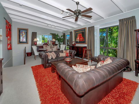 Unique, Tropical Rainforest Getaway - Accommodation QLD 2