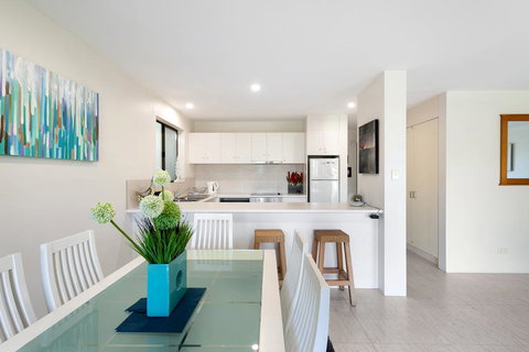 Unit 01 The Noosa Apartments - Accommodation QLD 3