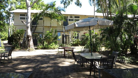 Unit 2 The Barracks Arcadia - Accommodation QLD 2
