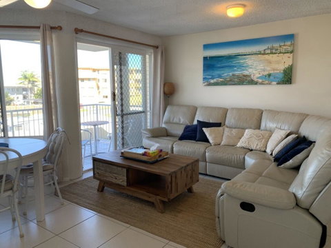 Unit 6 'mainsail Apartments' Free Wifi! - Accommodation QLD 0