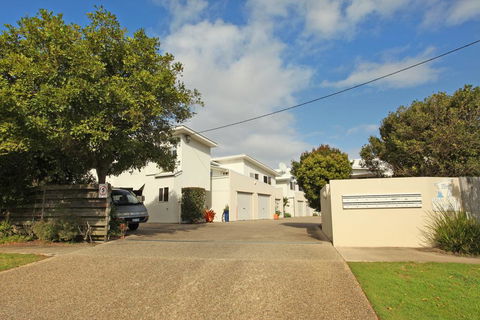 Unit 9 Marcoola Shores 1 Flindersia Street Marcoola, 500 BOND, LINEN INCLUDED - Accommodation QLD 3