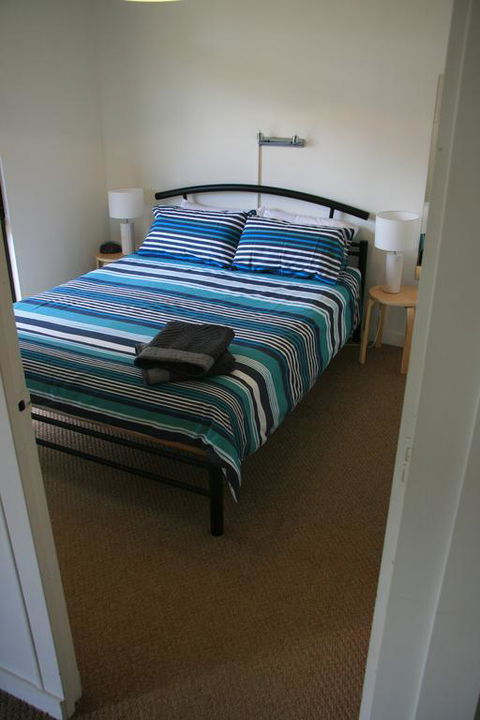 Unit1, Graydon Lodge - Accommodation QLD 0