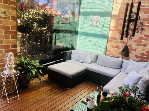 Unwind In This Gorgeous Retreat - Accommodation QLD 1