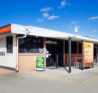Upper Ross Hotel - Accommodation QLD
