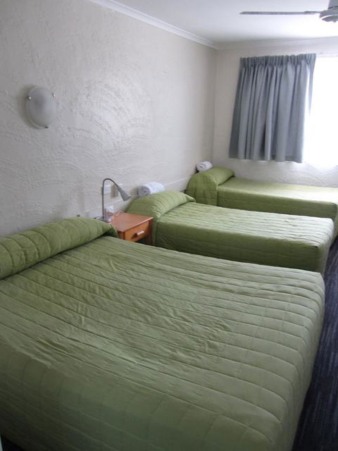 Urangan Motor Inn - Accommodation QLD 3