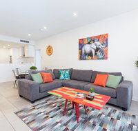 Urban Jungle Executive Apartment in Heart of CBD - Accommodation QLD