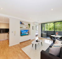 Urban Rest - Foveaux St - Accommodation QLD