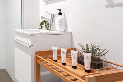 Urban Rest - Riley St - Accommodation QLD 2