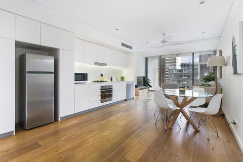 Urban Rest - Waterloo St - Accommodation QLD 2