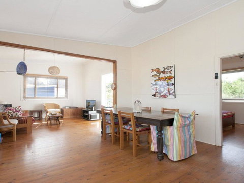 Urchins - Funky Comfort And Style - Accommodation QLD 3