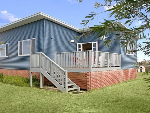Urchins - Funky Comfort And Style - Accommodation QLD 0