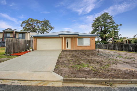 V & V Family Dream Away - Accommodation QLD 2