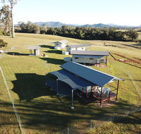 Valley Cabins By The Creek - Accommodation QLD