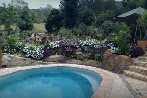 Valley View Cottages - Accommodation QLD 2