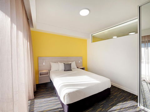 Value Suites Penrith - Accommodation QLD 2