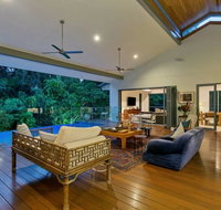 Veldree Palm Cove Rainforest ViewsPrivacyClose to the Beach and Restaurants