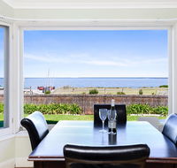Victor Harbor Beachfront Bliss  WiFi - Accommodation QLD