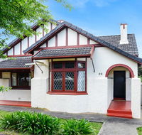 Victor Harbor Cottage 'Cornhill' - Pet Friendly - Accommodation QLD