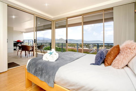 VIEWS ON ELSHEBY - Accommodation QLD 1