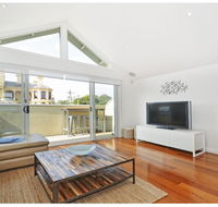 Villa by the Sea - Accommodation QLD