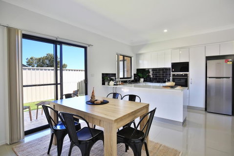 Villa Mare @ Culburra - 4 Mins To Beach - Accommodation QLD 2