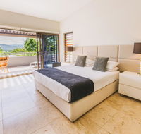 Villa Mercedes - Luxury Holiday Villa - Accommodation QLD