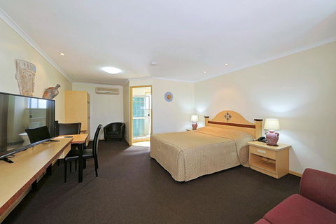 Villa Mirasol Motor Inn - Accommodation QLD 2