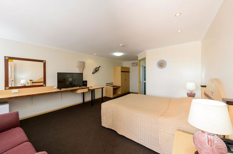 Villa Mirasol Motor Inn - Accommodation QLD 3