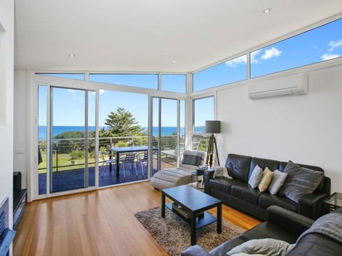 VILLA SARINA - Beautiful Villa In Skenes Creek - Accommodation QLD 0