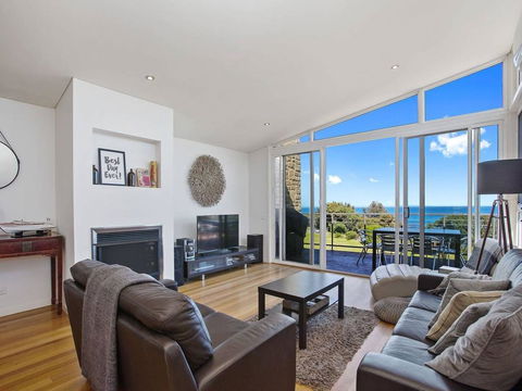 VILLA SARINA - Beautiful Villa In Skenes Creek - Accommodation QLD 3