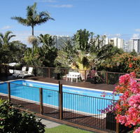 Villa with Views  Pool - Accommodation QLD