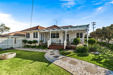 Viola House - Accommodation QLD 1