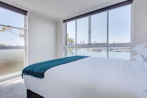 Wake Up To Sydney Harbour - Accommodation QLD 3