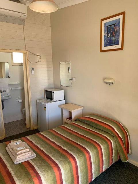 Walgett Motel - Accommodation QLD 1