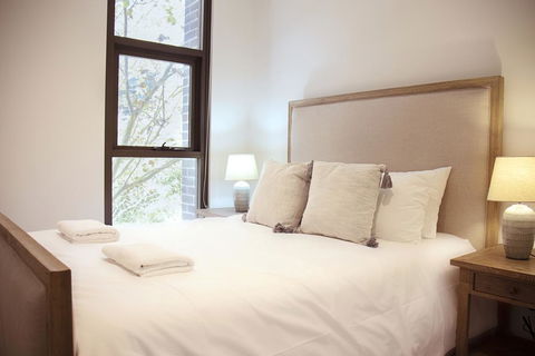 Walking To Darling Harbour, Townhall, QVB,ICC. - Accommodation QLD 3