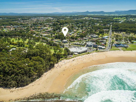 Wallace Street 18 - Linen Included Walk To Beach And Golf Club - Accommodation QLD 0