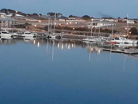 Wallaroo Marina Sea Vu Apartment - Accommodation QLD 2