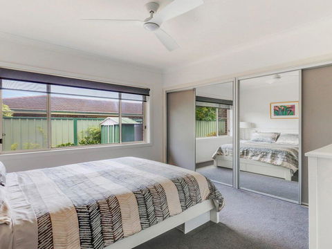 Walling-Clifton Gardens - Backing Onto Golf Course - Accommodation QLD 1