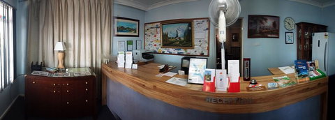 Warren Motor Inn - Accommodation QLD 3