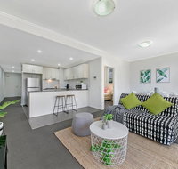 WARRICK FRAM 3 BEDS APT FREE PARKING WALK TO WESTFIELD CLOSE TO HOSPITAL NWF003 - Accommodation QLD