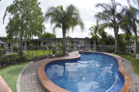 Warrina Motor Inn - Accommodation QLD 0