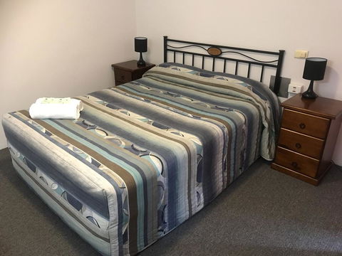 Warrina Motor Inn - Accommodation QLD 1