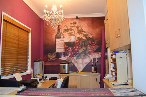 Warwick Vines Motel - Accommodation QLD 2