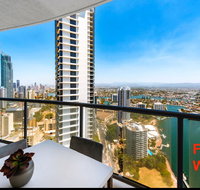 Water views in the sky - Accommodation QLD