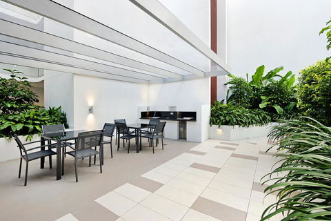 Waterford Apartments - Accommodation QLD 3