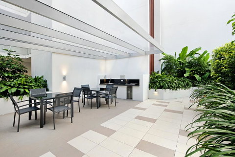 Waterford Apartments - Accommodation QLD 3
